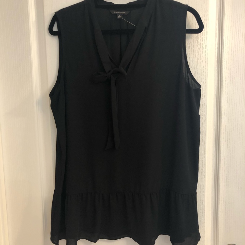 Banana Republic Sleeveless Blouse